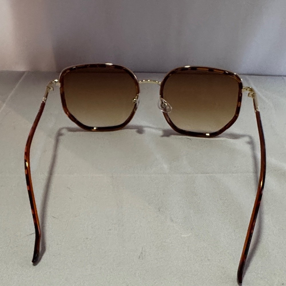 Tortoise Shell Sunglasses - Picture 6 of 6